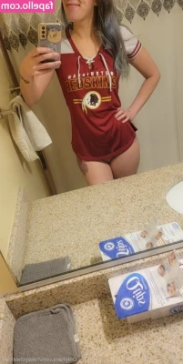 roseycheeksx3 - Come and sit on the couch with me