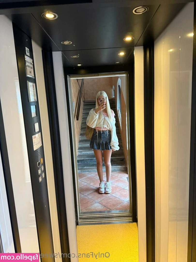 sweetcarolinats - Would you like to watch the whole video    I love playing with my