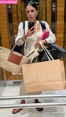 Bethenny Frankel [ bethenny-frankel ] - Do people actually like when i include like 30  pics 8n a post or