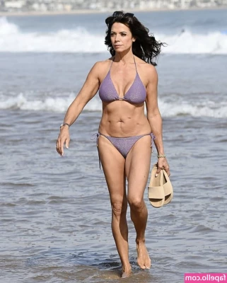 Jenny Powell [ jenny-powell ] - Who can help me