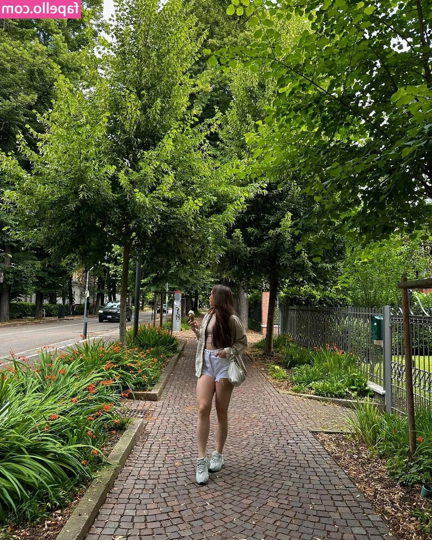 mariia.mosto [ mariia-mosto ] - So close