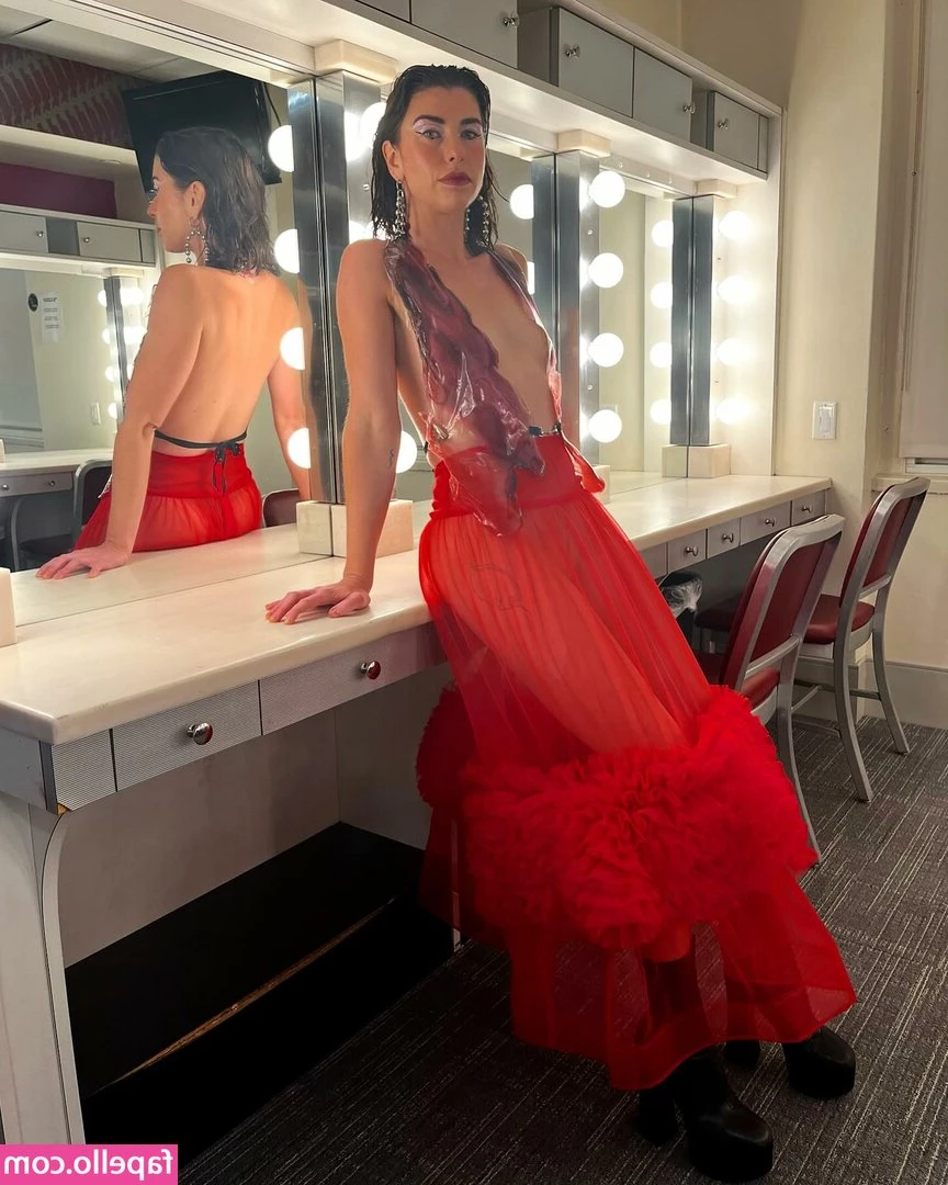 Kimbra - You know what day it is... check your dm for my hump day deal!