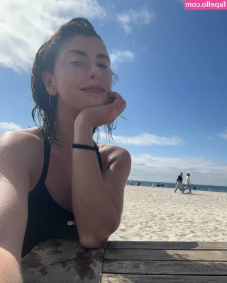 Kimbra - Goodnight baby 💋 ...Check your inbox for a yummy midnight snack