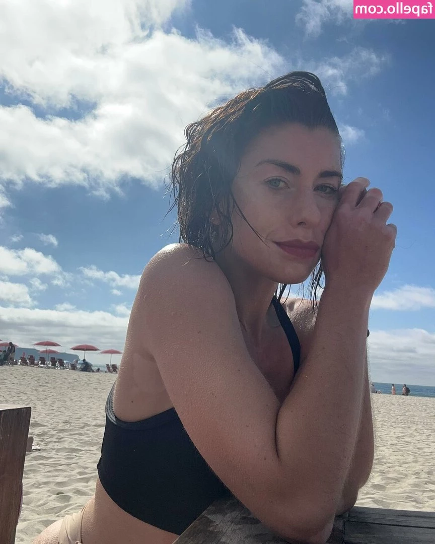 Kimbra - Famous last words lol - when @theyuesystem and your airBNB is