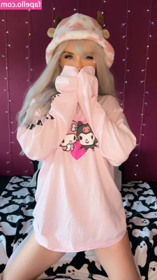 cosplaykae - A nice giant titty squish