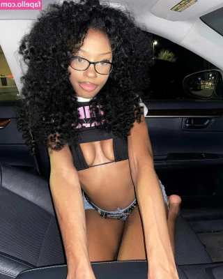 Moonishmia - Spank me