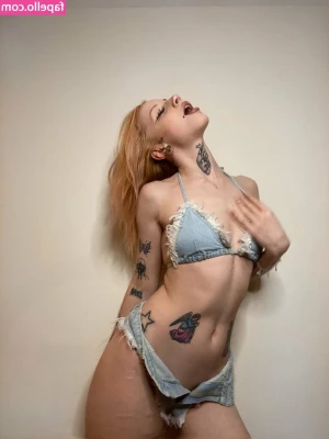 Seraph_Venus [ seraph-venus ] - His sperm flooded my face  oh what a pleasure to feel his warm drops