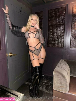 tiffanywatsonx - 🥵💦 Masturbación salvaje🥵💦  Tendrás el video completo en