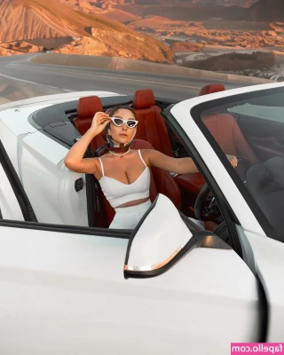 Natalia Olednik [ natalia-olednik ] - New streaming your DM's incomingggg 😈 🔥;)