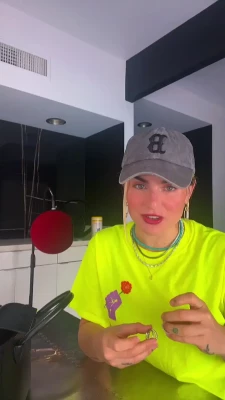 Jojo Levesque [ jojo-levesque ] - Friendly PSA kittens