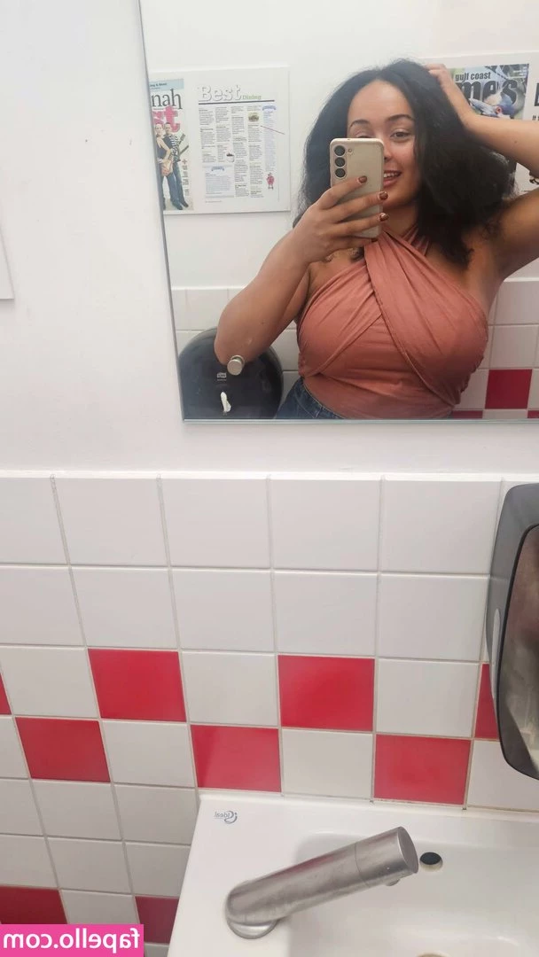 modernbritishrose - Pretty boy