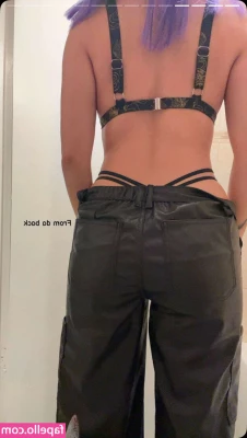 Ashleyluv101 [ ashleyluv101-1 ] - Feelin cute and naughty today! 🫣 Let's chat, baby! 💦