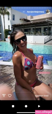 Joanna Jedrzejczyk [ joanna-jedrzejczyk-1 ] - My delivery man has got into the habit of dropping in unannounced