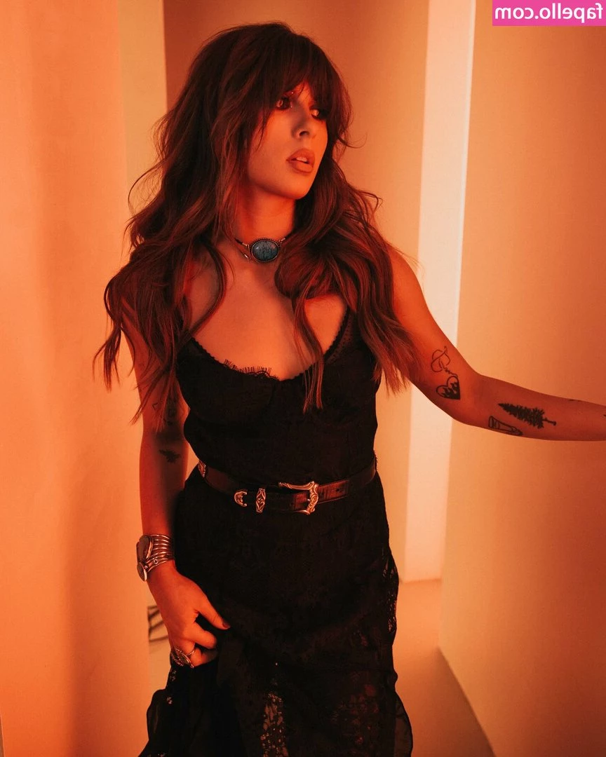 Ella Langley [ ella-langley ] - Which FNAF closet cosplay is your favorite?! 👀 🐰 🐥 🦊 🐻