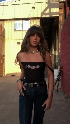 Ella Langley [ ella-langley ] - IT S TIME   FOR MY SUPER HALLOWEEN SPECIAL    In these series of