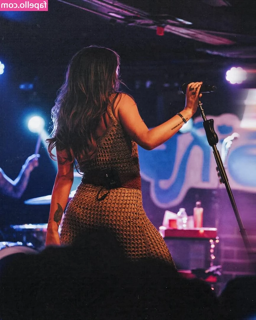 Ella Langley [ ella-langley ] - Pics 🦶🏻🔥