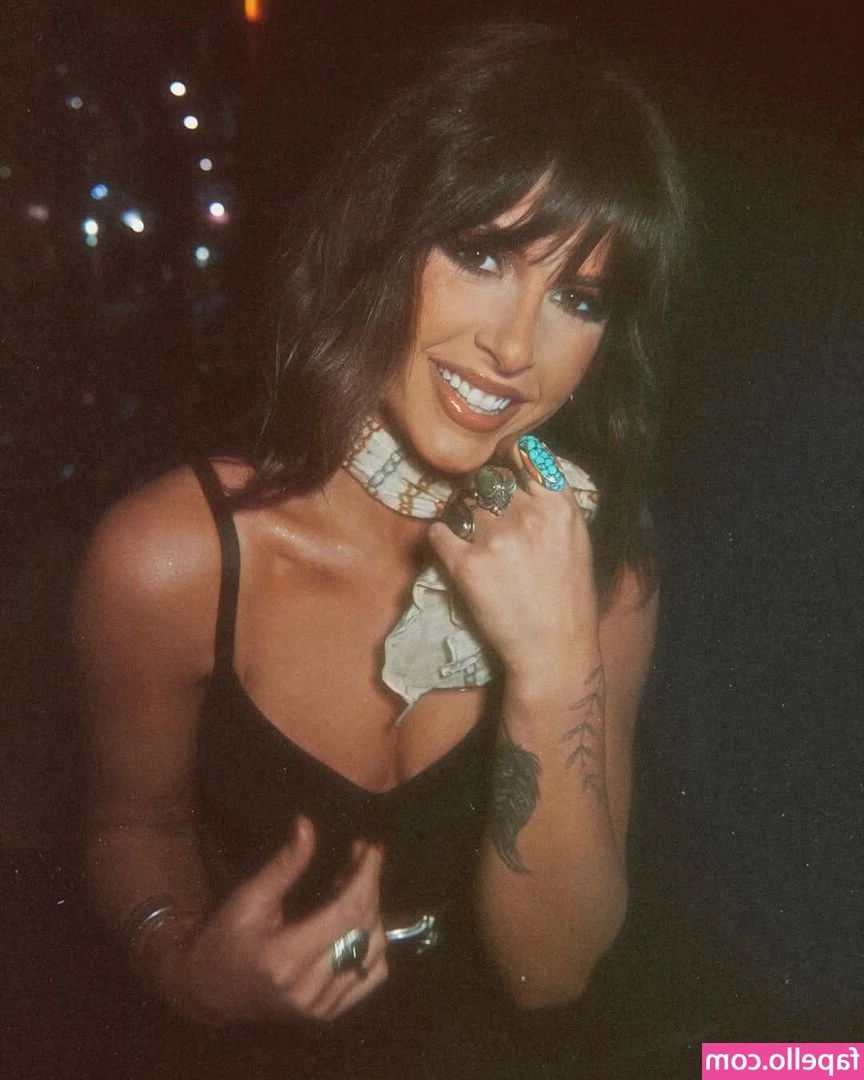 Ella Langley [ ella-langley ] - Tongue punch me