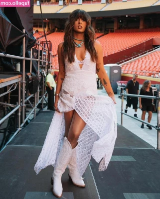 Ella Langley [ ella-langley ] - what did you think of my new video? 👀comment 👇🏼❤️