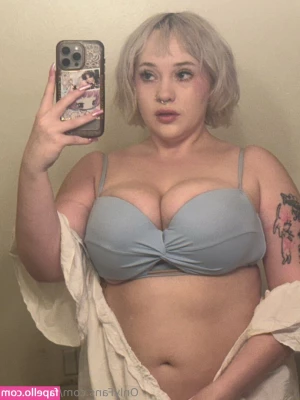 bunnygorll - Hope you had a good week babes, heres a little surprise for you