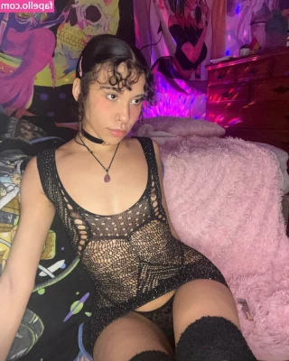 The Unholychi [ the-unholychi ] - Bañoooo