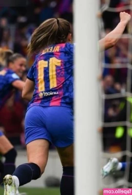 Alexia Putellas [ alexia-putellas ] - I only want to play with you in these boots🤤