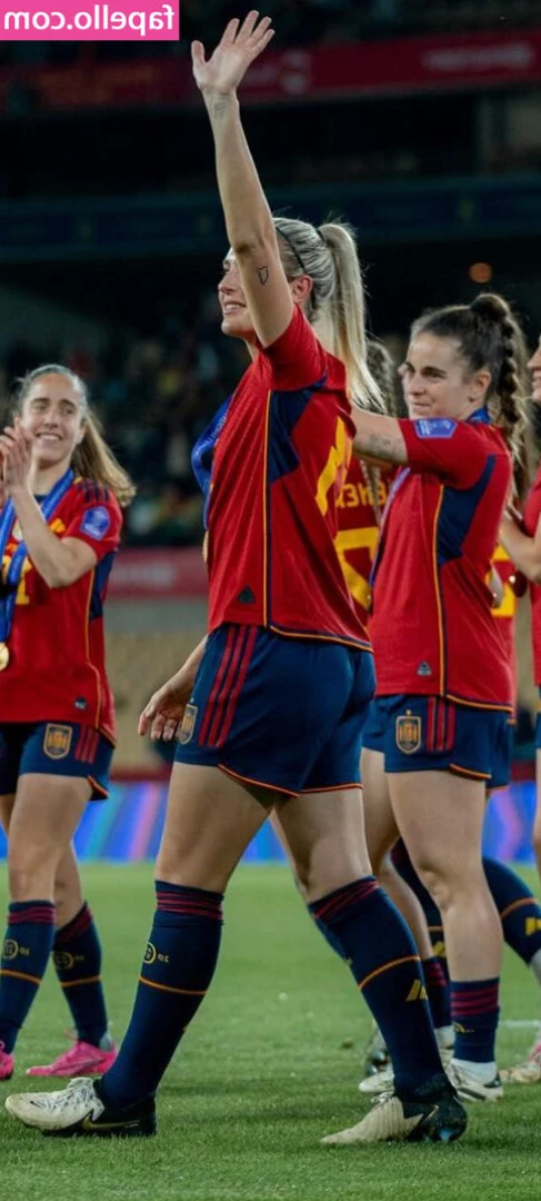 Alexia Putellas [ alexia-putellas ] - 8 5  inches very hard for your mouth and ass