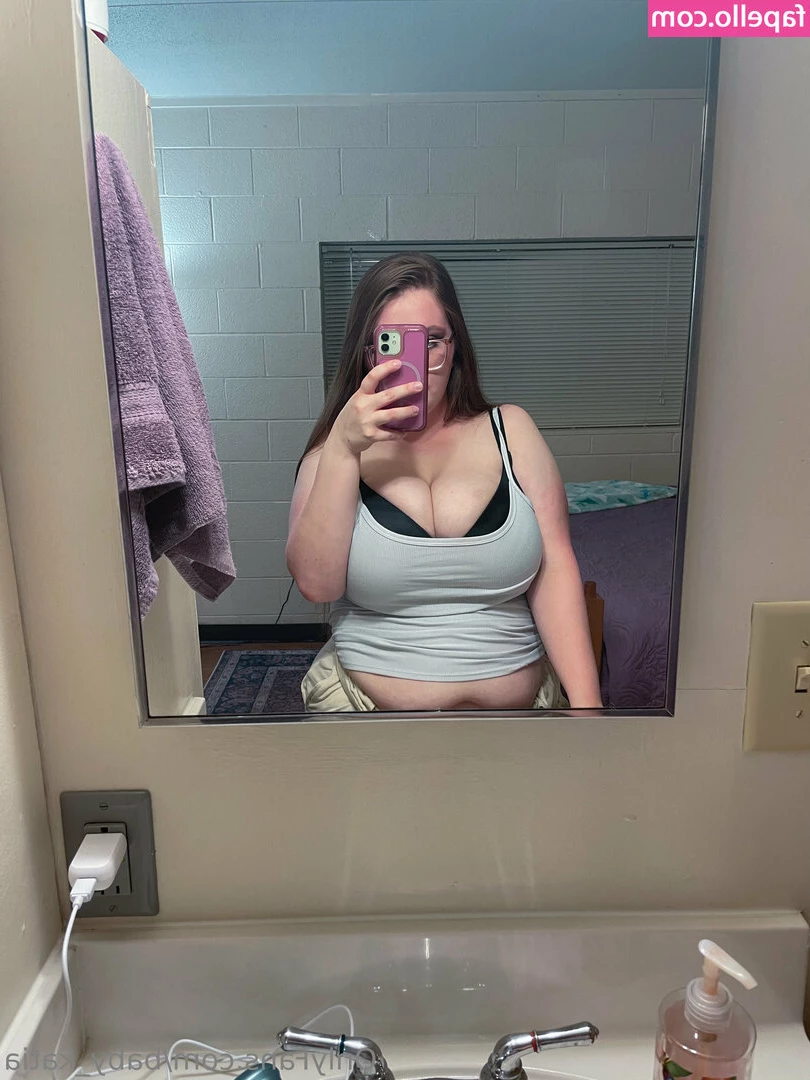 baby_katia [ baby-katia ] - Follow this beauty great content   https onlyfans com myvippage