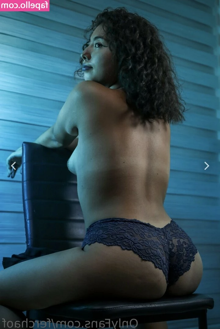 ferchaof - Hiiii  So I was trying on these dresses I ve had forever cause I didn