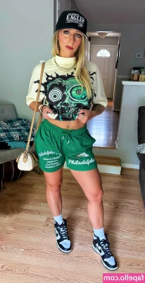 Chelsie Runnels [ chelsie-runnels ] - Some of you haven t seen my video yet  OMG you need to  I squirted so