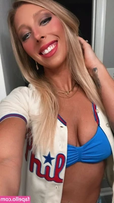 Chelsie Runnels [ chelsie-runnels ] - sexylegs  longlegs