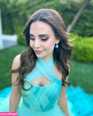 Rosanna Pansino [ rosanna-pansino ] - I love when guys cum on my ass  Will you be next