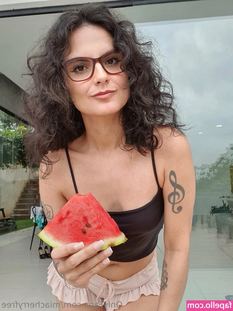 miacherryfree - Sundresses are best worn without panties, right?