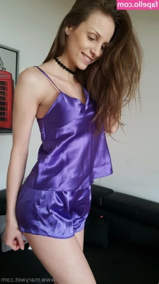 marywet_freechannel [ marywet-freechannel-1 ] - What did @aeasia and me get up to hehe check your DM's ;)