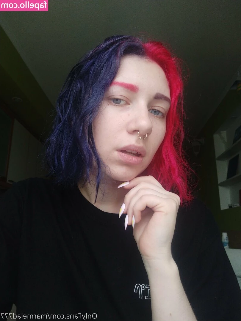 candymarmelad - Send  9 in this post to be contacts on snapchat and you can see all