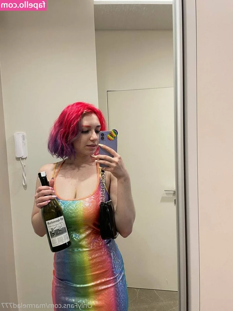 candymarmelad - Do i really look that fat  Its been getting hard for me to recognize