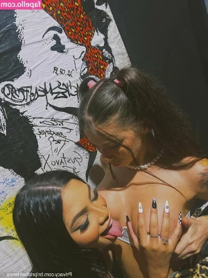 Mc Henny [ mc-henny-1 ] - tengo nuevo contenido para ustedes utilizando este juguetito