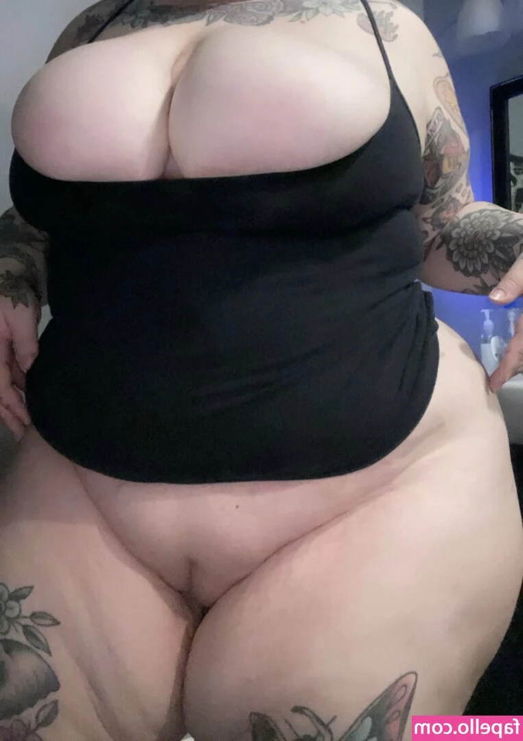 Mystique.Samantha [ mystique-samantha ] - What's this song?