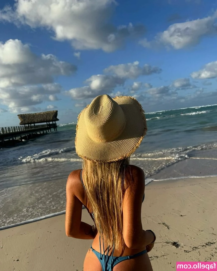 Sol Rivas [ sol-rivas ] - Do you think this colour suits me