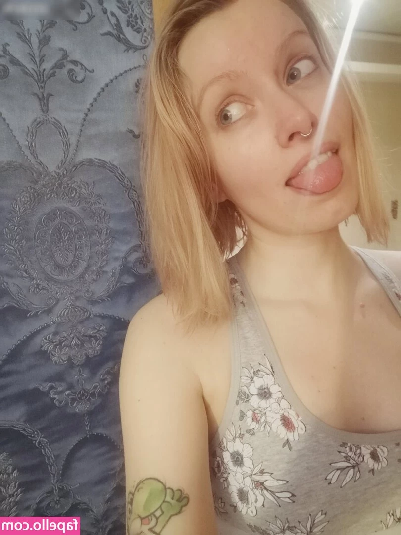 einfachsonina - Boobs  Happy Tuesday