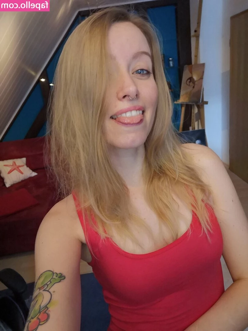 einfachsonina - Daddy, your naughty gurl wants a rough titty fuck. Can't wait to feel