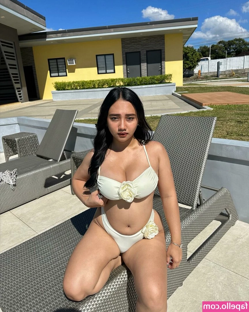 Kyrah Umadhay [ kyrah-umadhay ] - Who wants to be my very VIP
