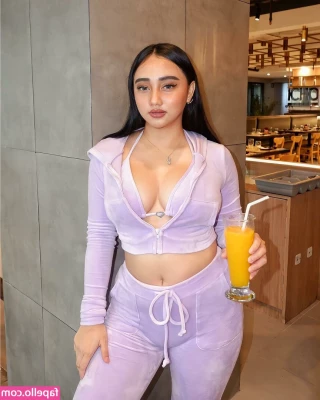 Kyrah Umadhay [ kyrah-umadhay ] - Face down ASS up  thats the way we like to FUCK