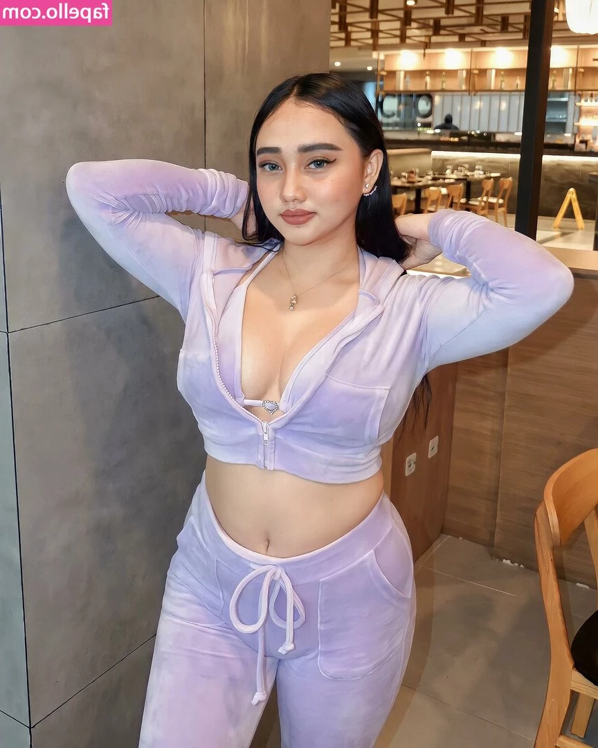 Kyrah Umadhay [ kyrah-umadhay ] - That pump