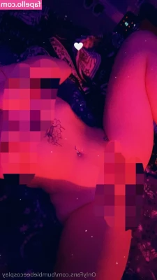 bumblebeecosplay - I m back from playing baby dad  time to play Mrs claus and show yall