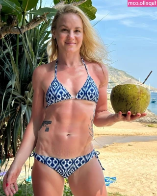 Valentina Shevchenko [ valentina-shevchenko ] - Thiccc
