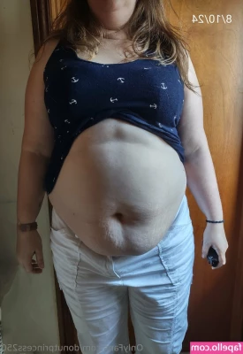 donutprincess250 - Sucking on @willpounder 's amazing cock and getting picked up and
