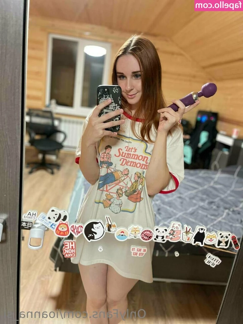 ioanna_si [ ioanna-si ] - Let Mami know all about your naughty fantasies. 💋💋@foxxy702