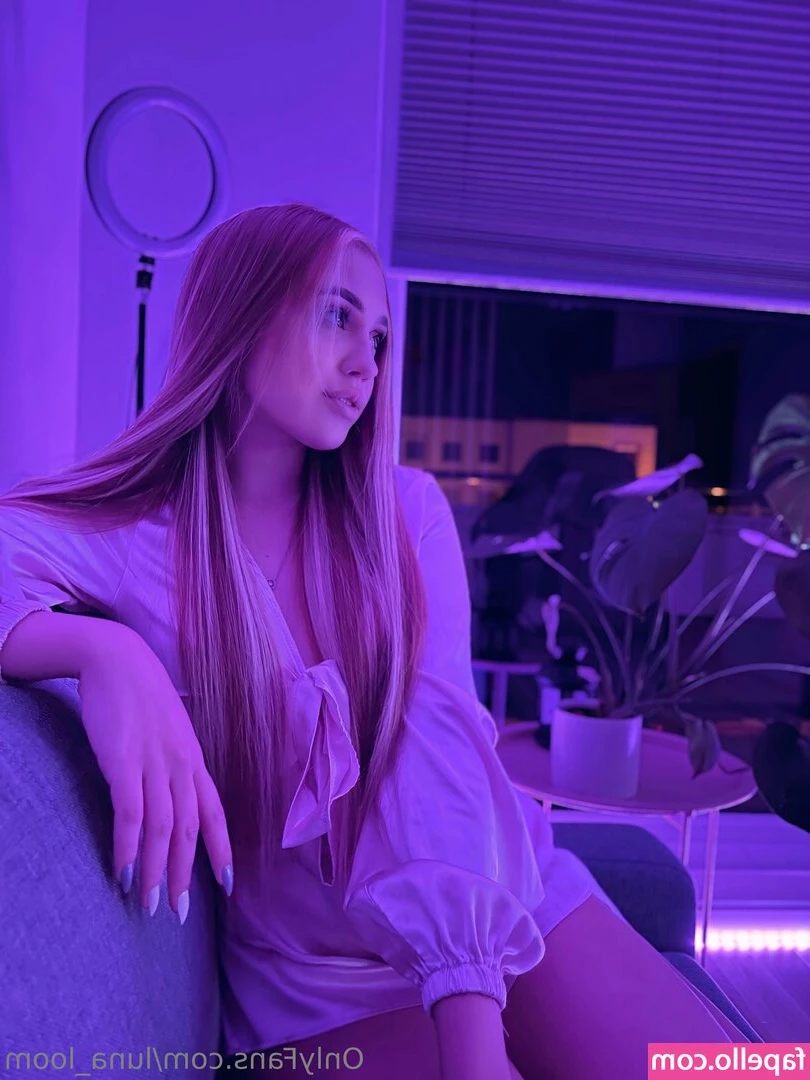 luna_loom [ luna-loom ] - Good morning ☀️ Tuesday Vibes 💖 I’m feeling myself