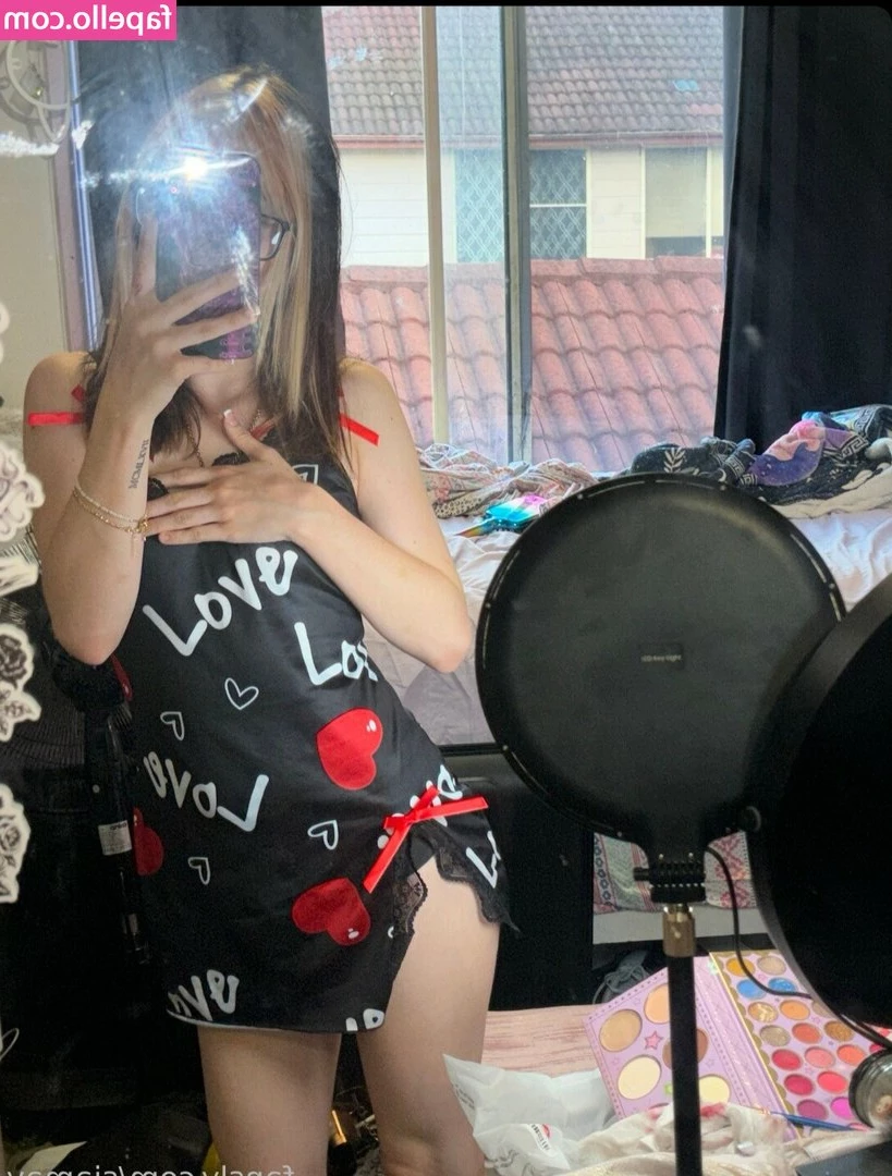 Siamayll - ARS vs LIV with @itsmelolamarie HOT OILY JUICY BUTTS! ❤️❤️