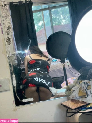 Siamayll - A LOS CUANTOS MESES SIN  TENER SEXO  UNO MUERE